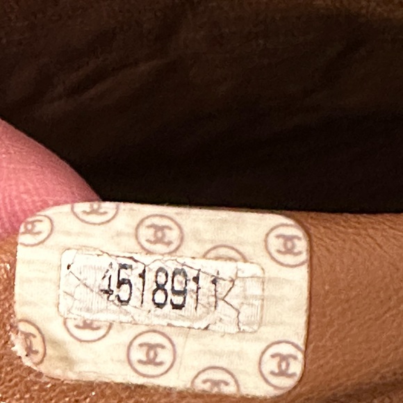 Chanel - Picture 8 of 15